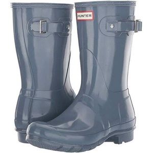 Size 7 WOMENS Hunter boots